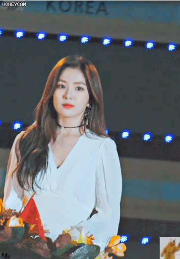 화이트가 잘 어울리는 아이린.jpgif | 인스티즈
