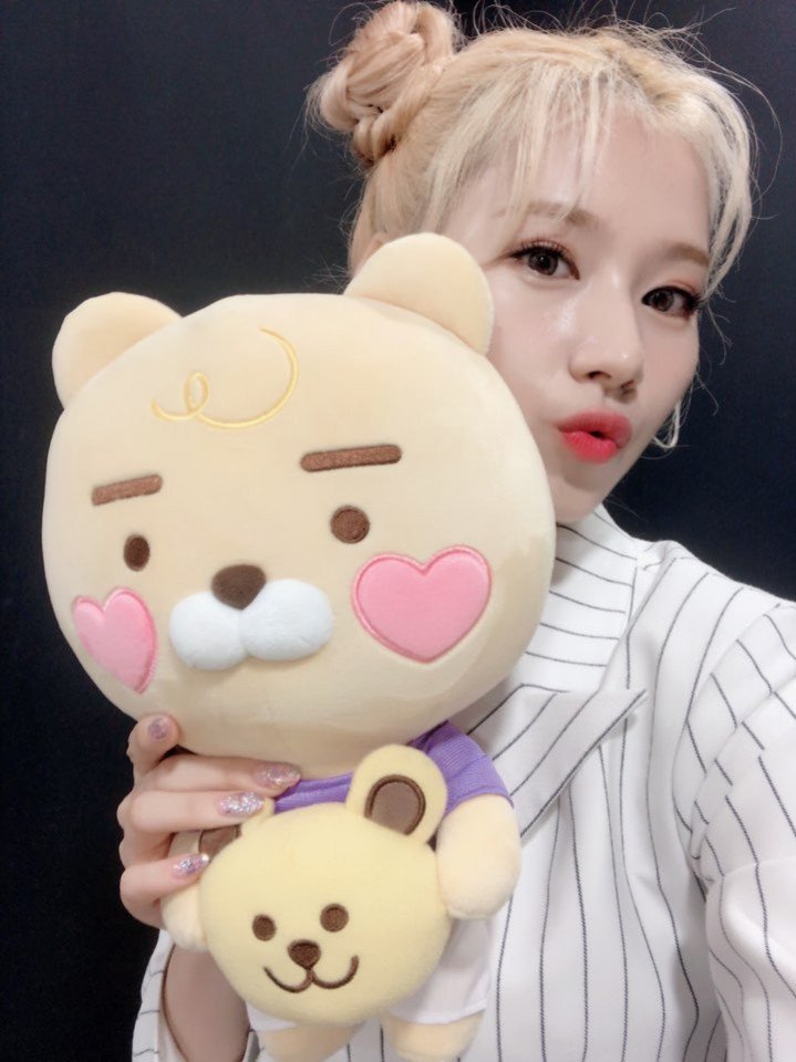 190811 트와이스 사나 - Fancy + Whar is Love? + Dance the night away 롯팸콘 | 인스티즈