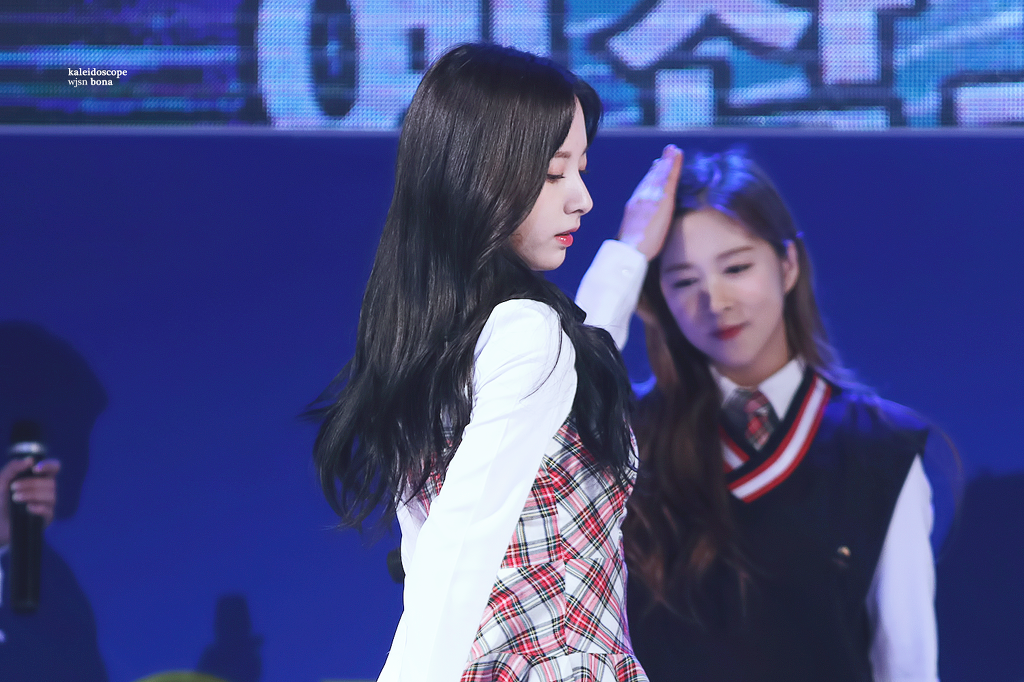 클라스있는 우주소녀 보나의 옆태.jpg | 인스티즈