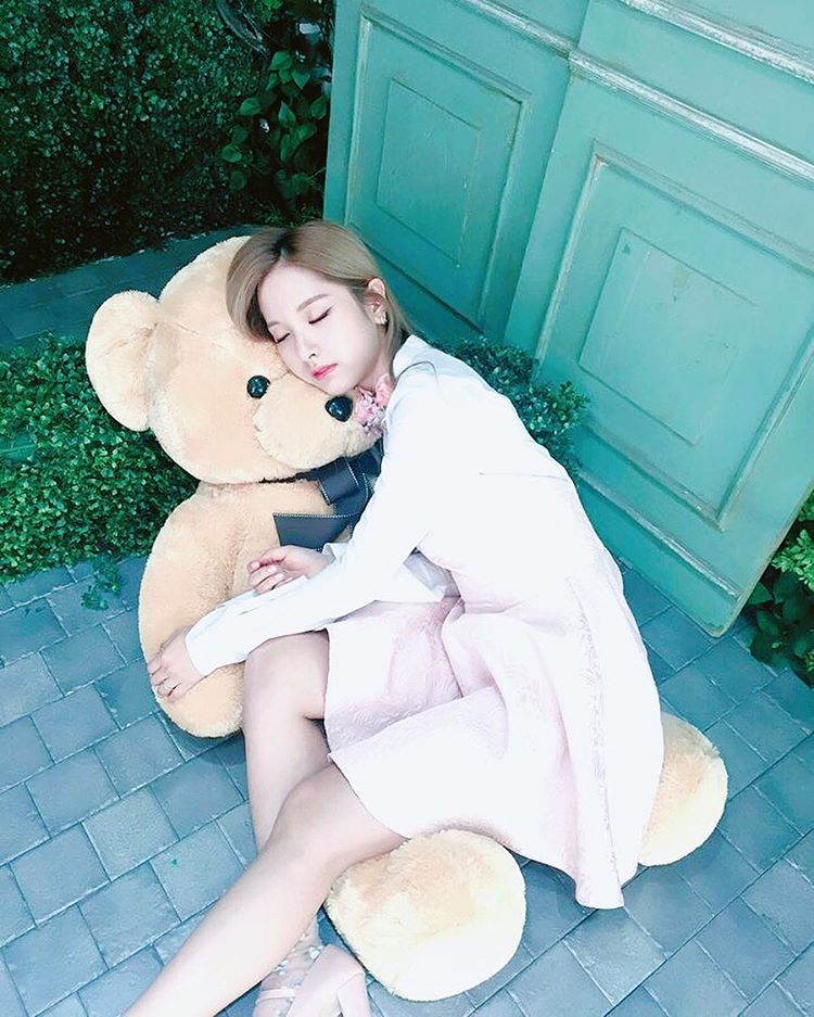 우주소녀 보나 금발머리 시절.gif | 인스티즈