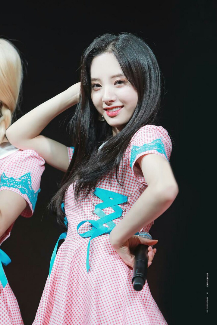 섹시포즈 뺏긴거에 대한 우주소녀 루다의 생각 | 인스티즈