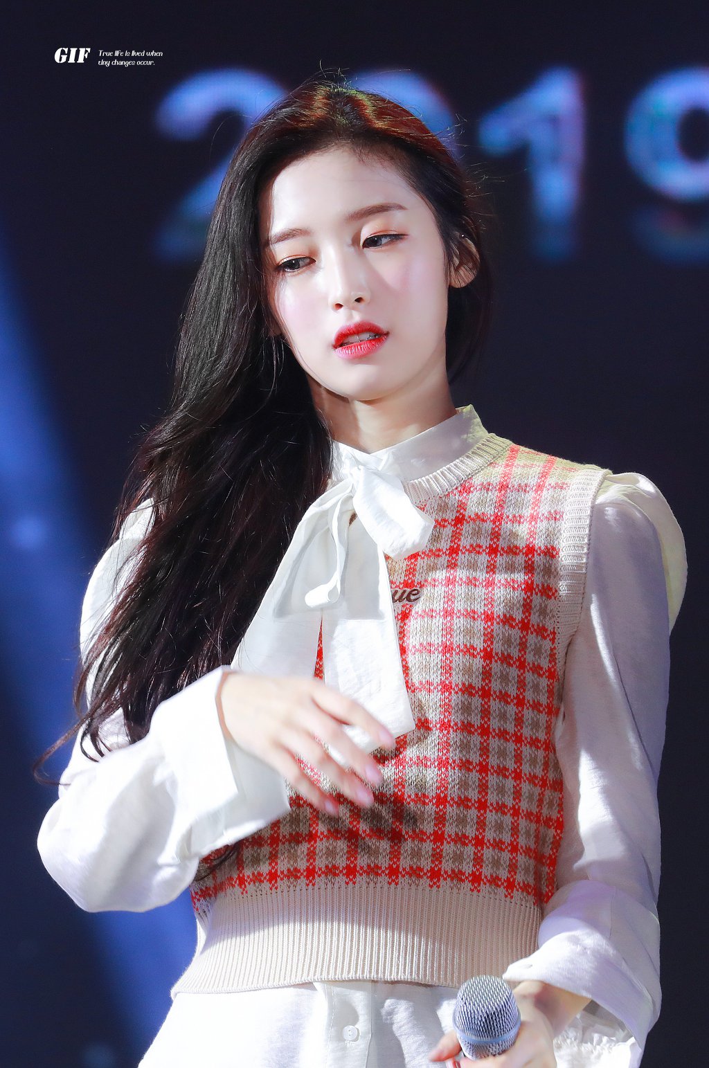 최예원 a.k.a 오마이걸 아린.jpgif | 인스티즈
