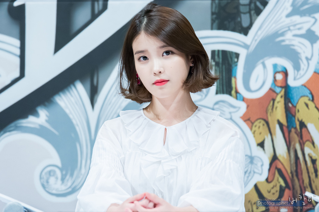 단발머리가 잘어울리는 아이유.jpgi | 인스티즈