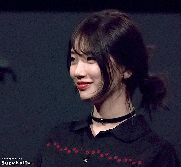 머리 대충묶는 수지ㄷㄷㄷ.jpgif | 인스티즈