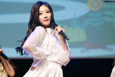[러블리즈] 저녁에 에스프레소를 마셔서 잠이 오지 않을 것 같아 예인이 | 인스티즈
