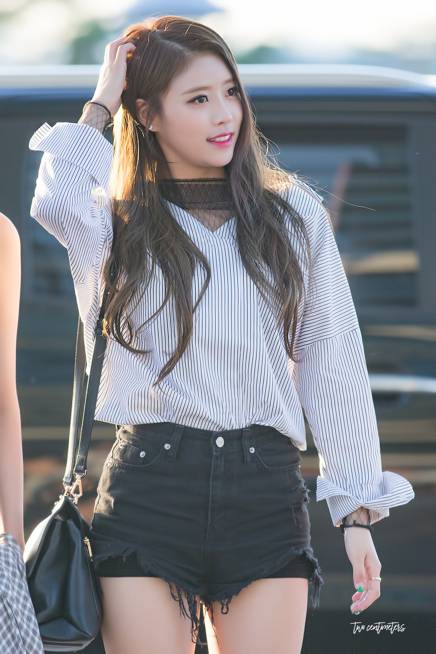 검은바지를 무척이나 좋아하는 러블리즈 미주.jpg | 인스티즈