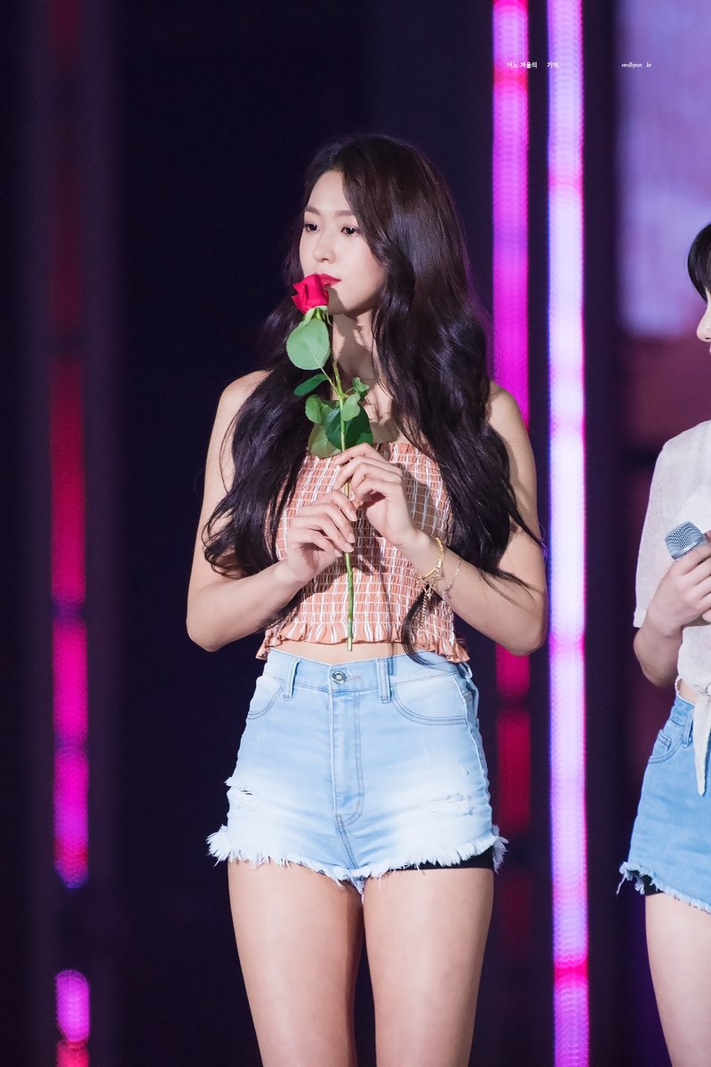 18시즌 설현이 미모.jpgif (100장) | 인스티즈