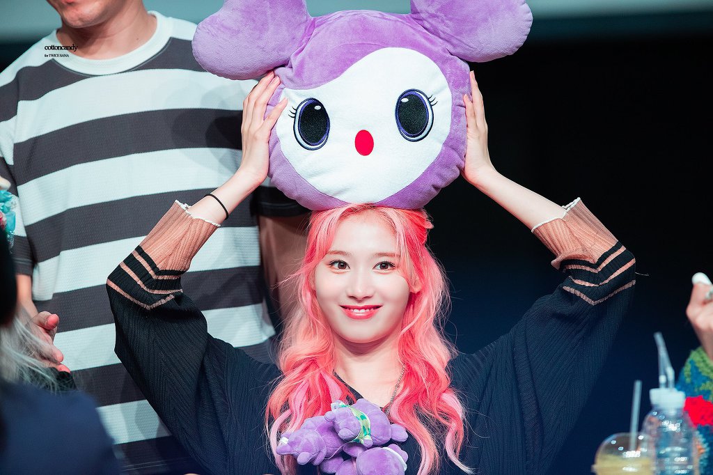 오늘이 생일인 트와이스 사나.jpgif (335장) | 인스티즈