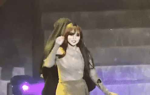 멤버들 배꼽 훔쳐가는 트와이스 정연 ㅋㅋㅋㅋㅋㅋㅋ.gif | 인스티즈