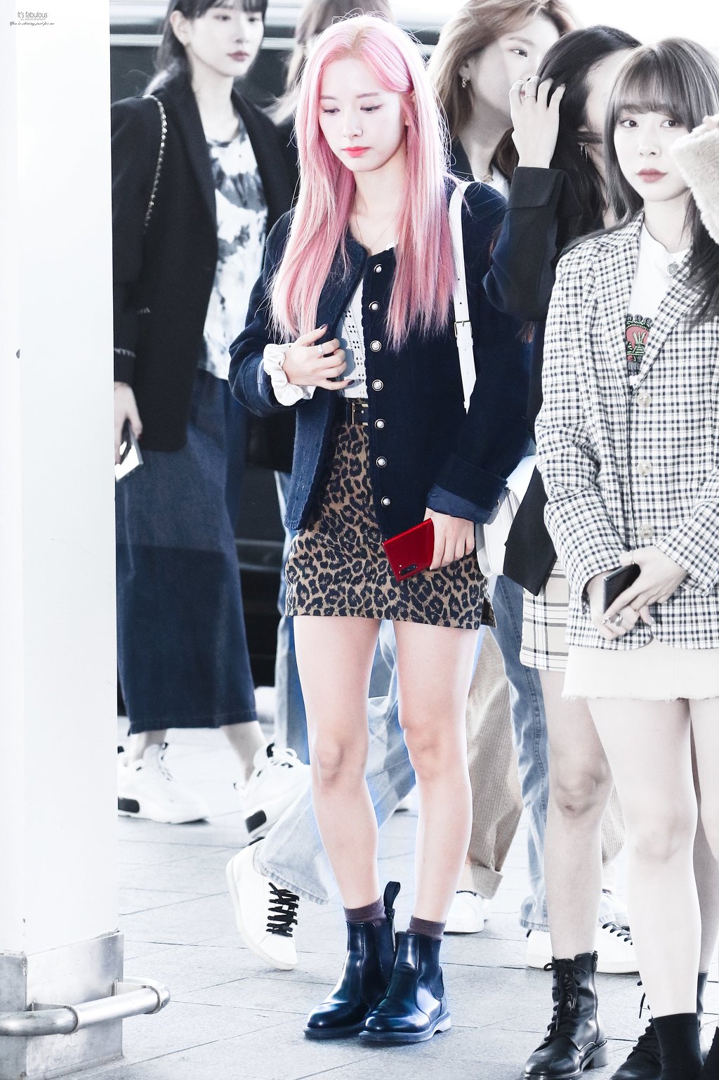 핑크머리도 찰떡같이 어울리는 보나.jpg | 인스티즈