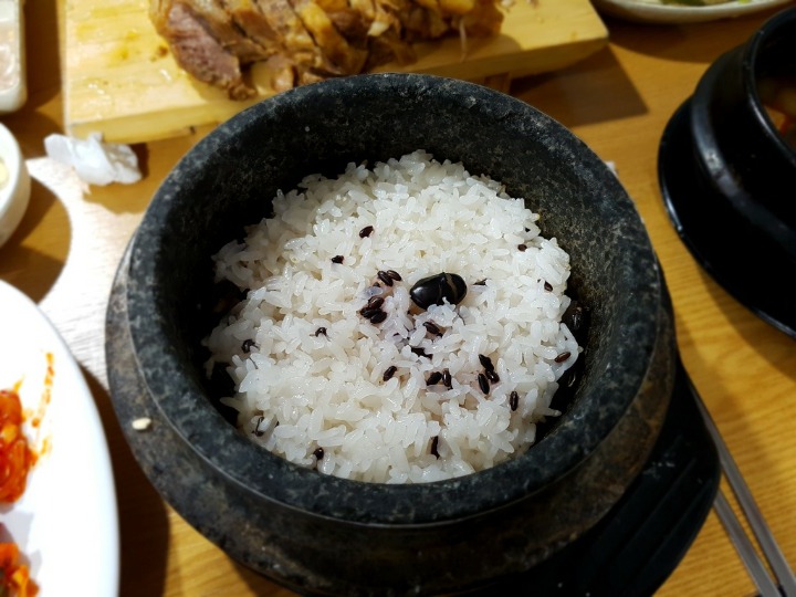 8000원 한상차림 보쌈정식 퀄리티.jpg | 인스티즈