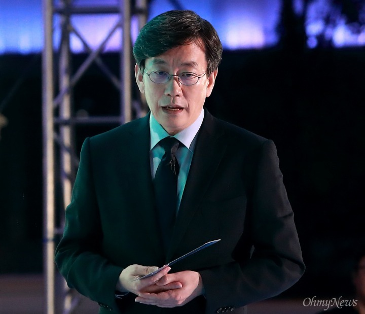 이제 갓 부임한 신입 대학교수 느낌 나는 방송인 | 인스티즈